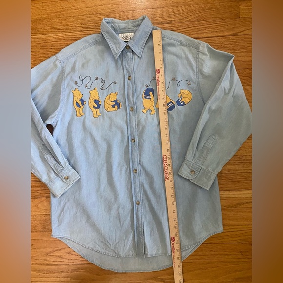 Winnie The Pooh Disney Shirt Women’s  S/M P/M Blue Demin Button Down Flaw Shown - Picture 10 of 10